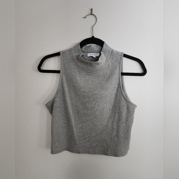 Mock neck crop top - Picture 1 of 3
